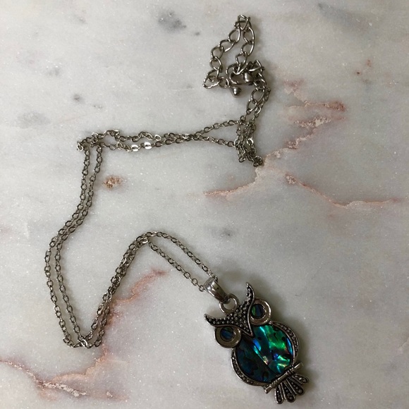 Jewelry - Owl necklace